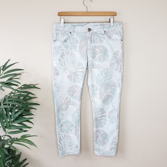 CAbi | #227 Paradise Tropical Palm Cropped Jeans Size 8 - Picture 1 of 6